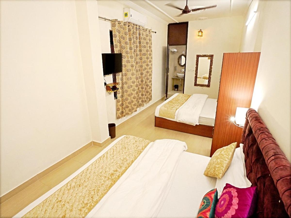 The Neeraj Palace Rishīkesh Exterior foto